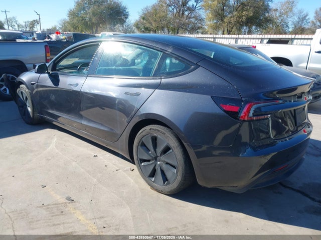 2024 TESLA MODEL 3 5YJ3E1EB5RF818806 Photo 2