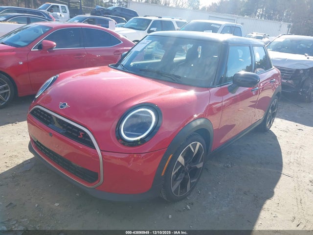 43890949 :رقم المزاد ، WMW53GD00S2W68515 vin ، 2025 Mini Hardtop Cooper S مزاد بيع