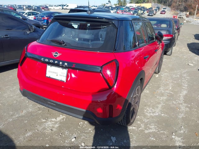 Auction sale of the 2025 Mini Hardtop Cooper S, vin: WMW53GD00S2W68515, lot number: 43890949