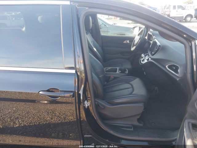 2025 CHRYSLER PACIFICA 2C4RC1BG5SR585469 Photo 4