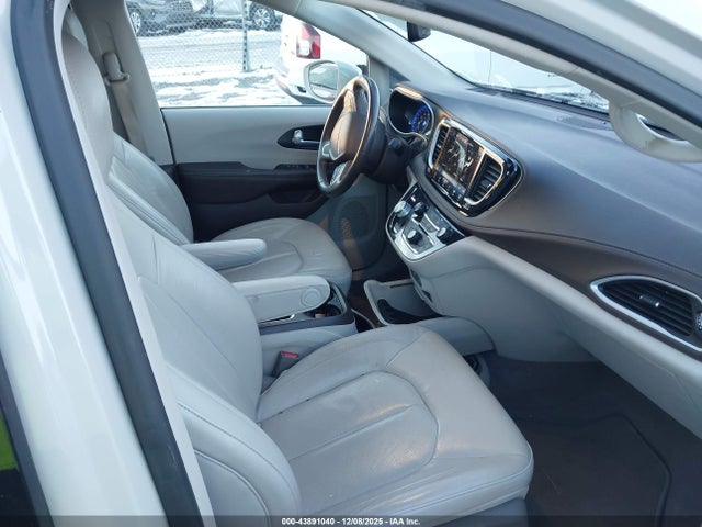 43891040 :رقم المزاد ، 2C4RC1BG9MR559671 vin ، 2021 Chrysler Pacifica Touring L مزاد بيع