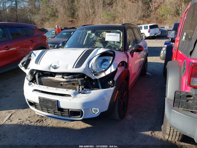 2016 MINI COUNTRYMAN WMWZC5C51GWU04254 Photo 1