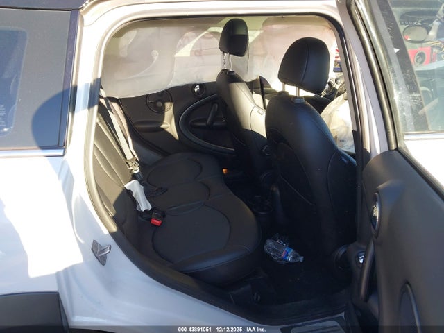 2016 MINI COUNTRYMAN WMWZC5C51GWU04254 Photo 7