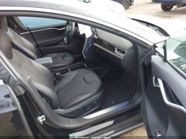 2016 TESLA MODEL S 5YJSA1E16GF148551 Photo 4