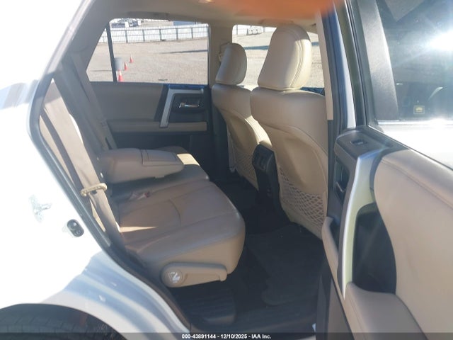 Продажа на аукционе авто 2014 Toyota 4runner Limited, vin: JTEZU5JR6E5065561, номер лота: 43891144