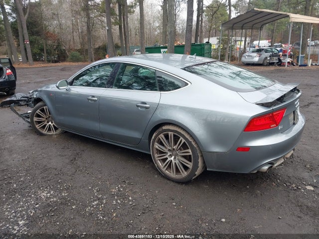 2014 AUDI A7 WAUWGAFC2EN039029 Photo 2