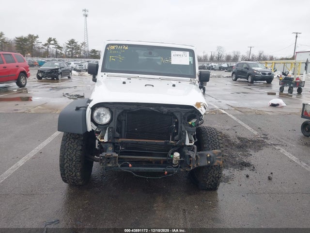 1C4BJWDG8HL526953 Jeep Wrangler Unlimited Willy Wheeler 4x4
