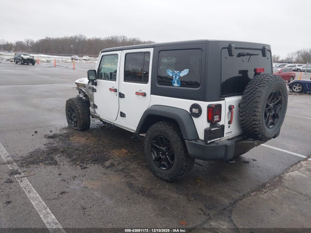 2017 JEEP WRANGLER UNLIMITED 1C4BJWDG8HL526953 Photo 2