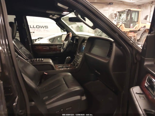 2015 LINCOLN NAVIGATOR L 5LMJJ3JT4FEJ12915 Photo 4