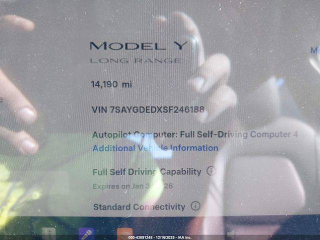 2025 TESLA MODEL Y 7SAYGDEDXSF246188 Photo 6