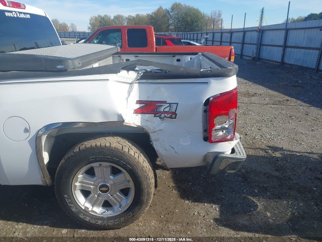 Продажа на аукционе авто 2011 Chevrolet Silverado 1500 Lt, vin: 3GCPKSE34BG123077, номер лота: 43891315