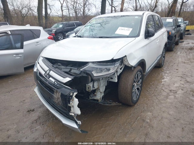 2018 MITSUBISHI OUTLANDER JA4AD2A36JZ068856 Photo 1