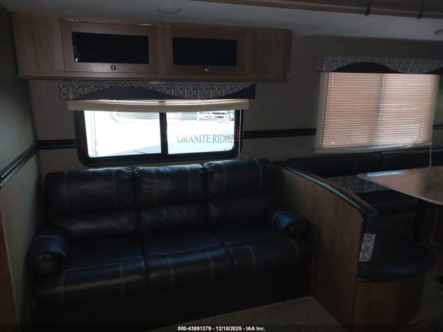 4YDT27927HH923218 Aspen Other