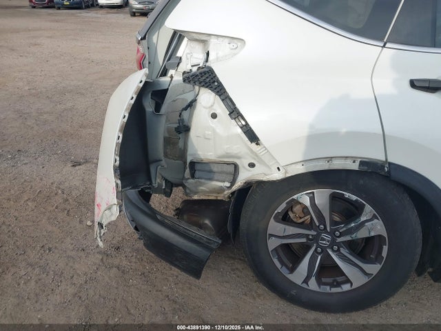 Honda CR-V LX 2017 2HKRW6H38HH200811 Image 6