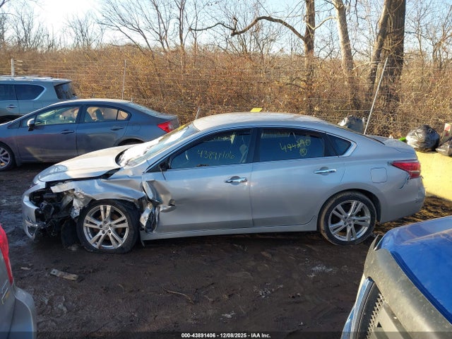 43891406 :رقم المزاد ، 1N4BL3AP9DN494290 vin ، 2013 Nissan Altima 3.5 S مزاد بيع