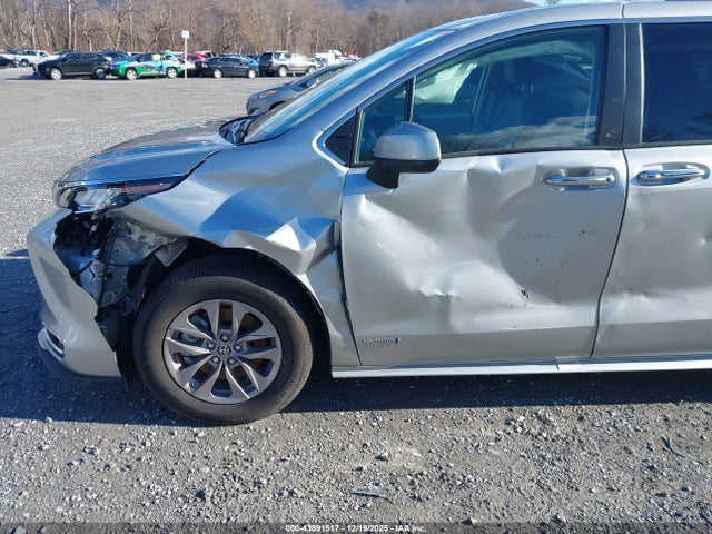 2021 TOYOTA SIENNA 5TDYRKEC7MS052140 Photo 5
