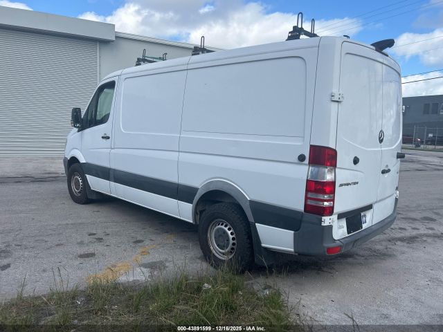 2017 MERCEDES-BENZ SPRINTER 2500 WD3PE7CD4HP545624 Photo 2