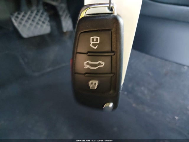 2016 AUDI A3 WAU78LFF5G1009220 Photo 10