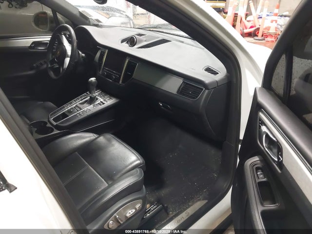 2015 PORSCHE MACAN WP1AB2A56FLB42590 Photo 4