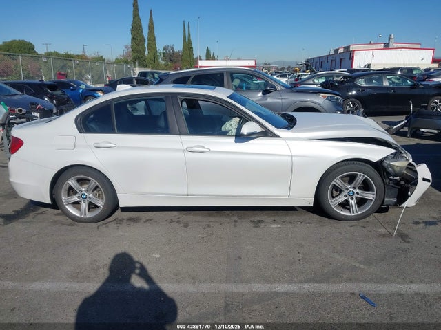 WBA3C1C50EK111495 BMW 328I
