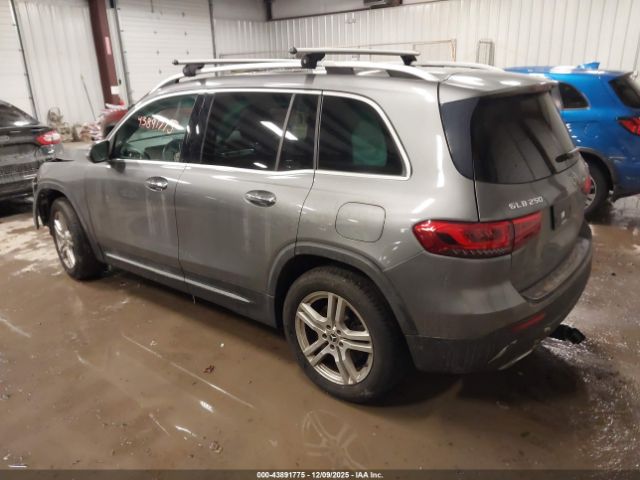 2020 MERCEDES-BENZ GLB 250 WDC4M4HB1LW002516 Photo 2