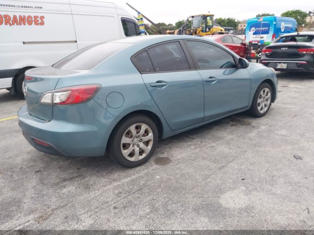2011 MAZDA MAZDA3 JM1BL1UG1B1418092 Photo 3