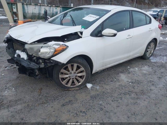 Aukcja sprzedaży 2015 Kia Forte Lx, vin: KNAFX4A63F5402524, numer aukcji: 43891836