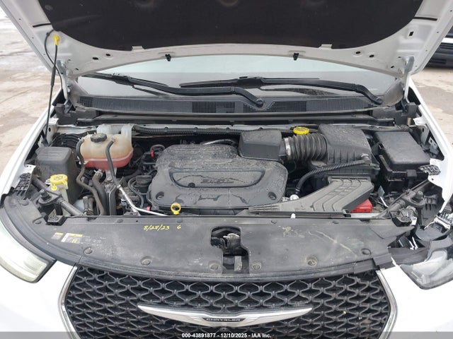 Продаж на аукціоні авто 2022 Chrysler Pacifica Touring L, vin: 2C4RC1BG5NR125796, номер лоту: 43891877