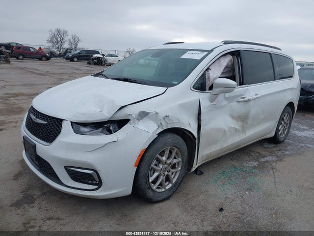 Продаж на аукціоні авто 2022 Chrysler Pacifica Touring L, vin: 2C4RC1BG5NR125796, номер лоту: 43891877