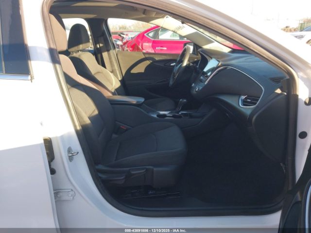 2020 CHEVROLET MALIBU 1G1ZD5ST1LF105348 Photo 4