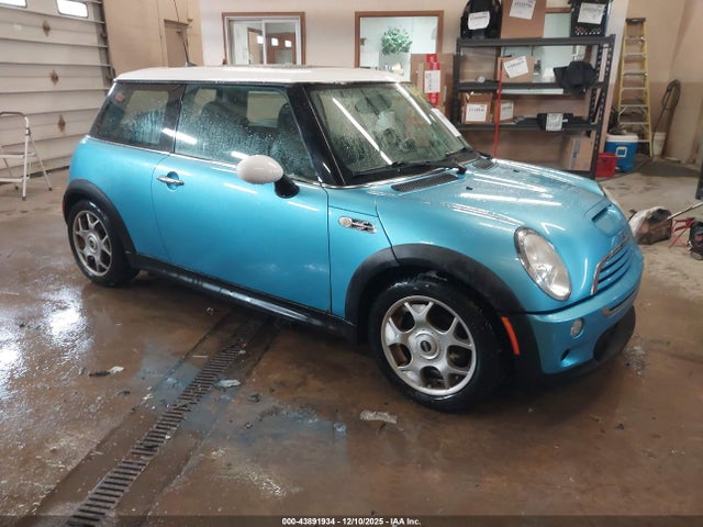 2005 MINI COOPER S WMWRE33525TD99212 Photo 0