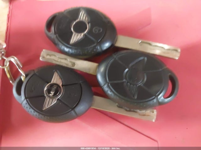 2005 MINI COOPER S WMWRE33525TD99212 Photo 10