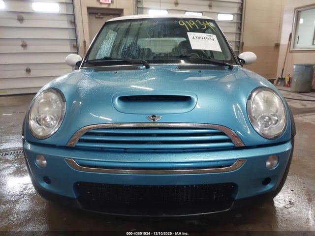 2005 MINI COOPER S WMWRE33525TD99212 Photo 5