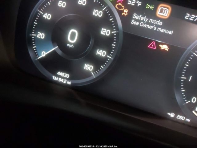 2022 VOLVO XC40 YV4162UM8N2645998 Photo 6