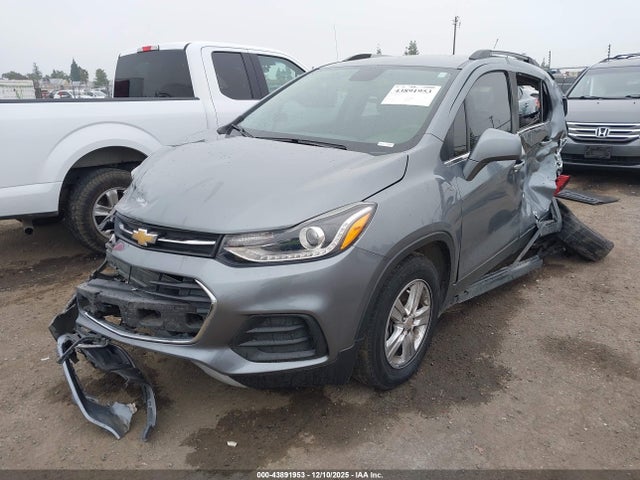 KL7CJPSBXKB792339 Chevrolet Trax Lt