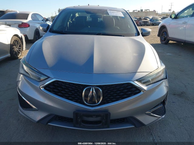19UDE2F30KA007772 Acura Ilx Standard