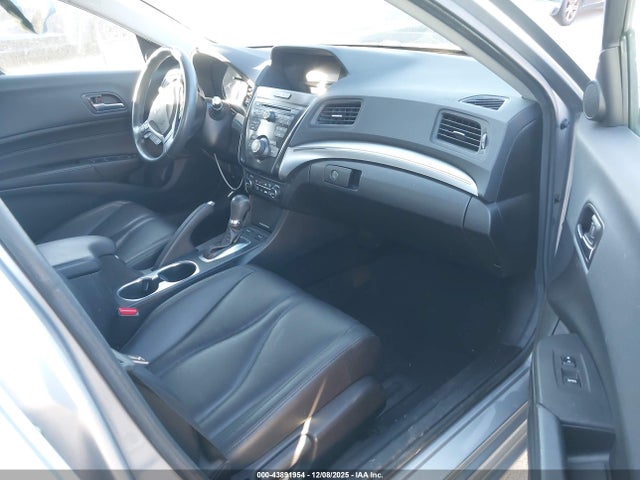 19UDE2F30KA007772 Acura Ilx Standard
