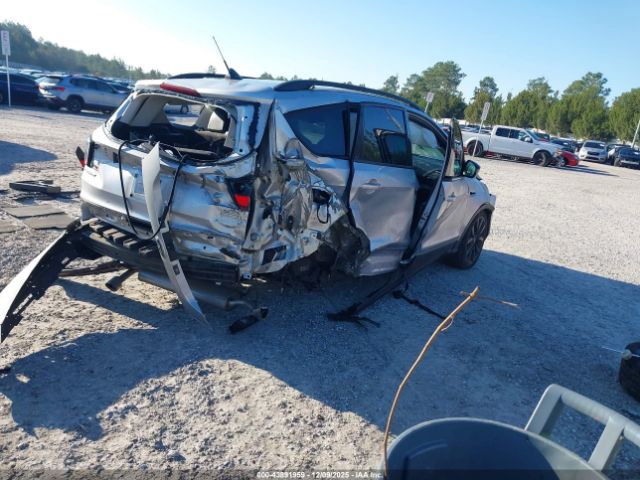 2018 FORD ESCAPE 1FMCU0GD1JUB47699 Photo 3