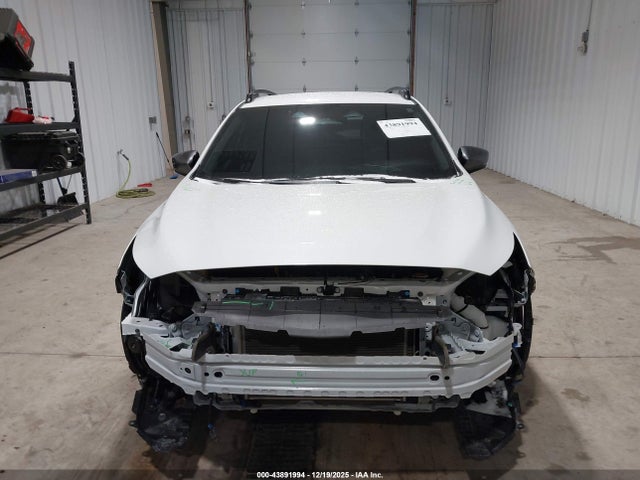 4S4GUHL64S3754470 Subaru Crosstrek Limited