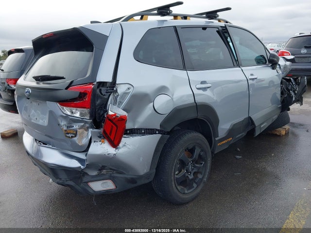 2024 SUBARU FORESTER JF2SKAHC8RH466377 Photo 3