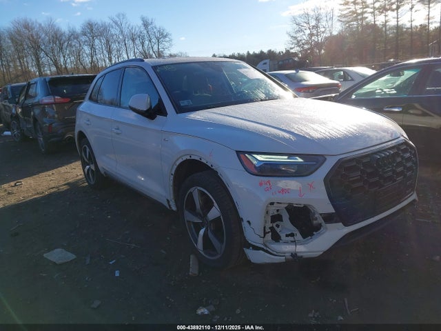 2022 AUDI Q5 WA1EAAFY1N2102709 Photo 0