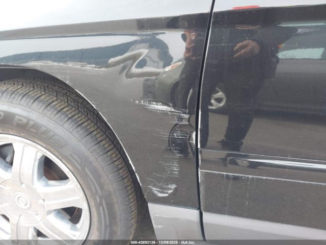 2005 CHRYSLER PACIFICA 2C4GF68435R669691 Photo 5