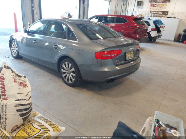 2013 AUDI A4 WAUBFAFLXDN027551 Photo 2