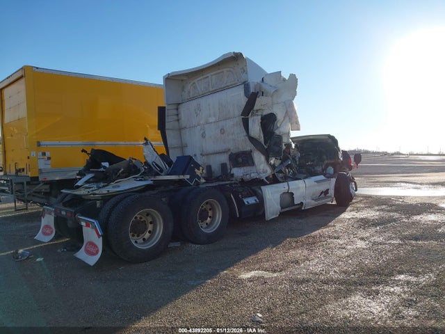 Продаж на аукціоні авто 2023 Peterbilt 579, vin: 1XPBDP9X0PD879426, номер лоту: 43892205