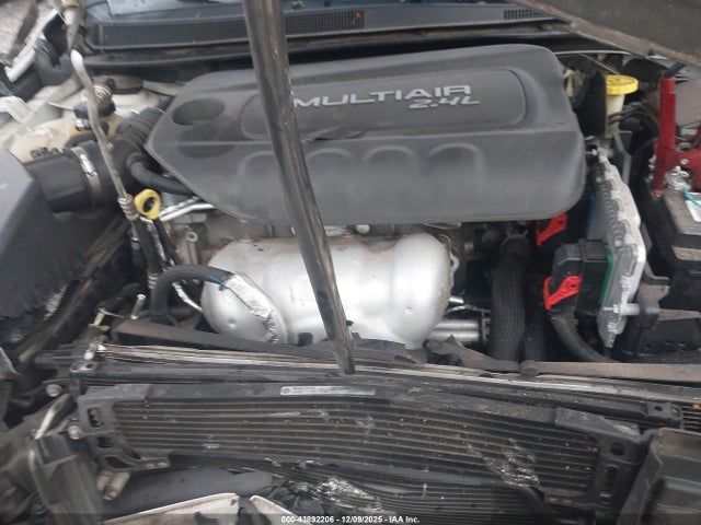 2015 CHRYSLER 200 1C3CCCAB6FN658007 Photo 9