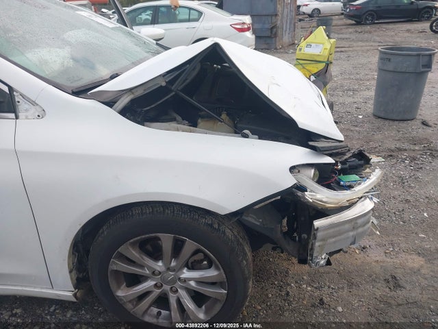 2015 CHRYSLER 200 1C3CCCAB6FN658007 Photo 5