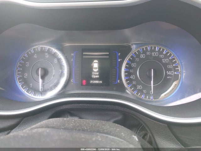 2015 CHRYSLER 200 1C3CCCAB6FN658007 Photo 6