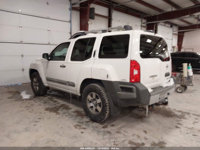 2011 NISSAN XTERRA 5N1AN0NW6BC507386 Photo 2
