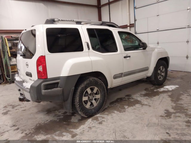 2011 NISSAN XTERRA 5N1AN0NW6BC507386 Photo 3