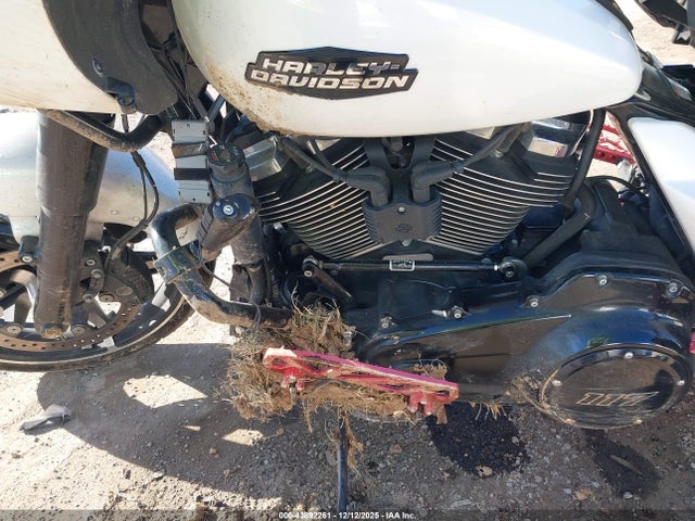 2024 HARLEY-DAVIDSON FLTRX 1HD1KH711RB611165 Photo 8